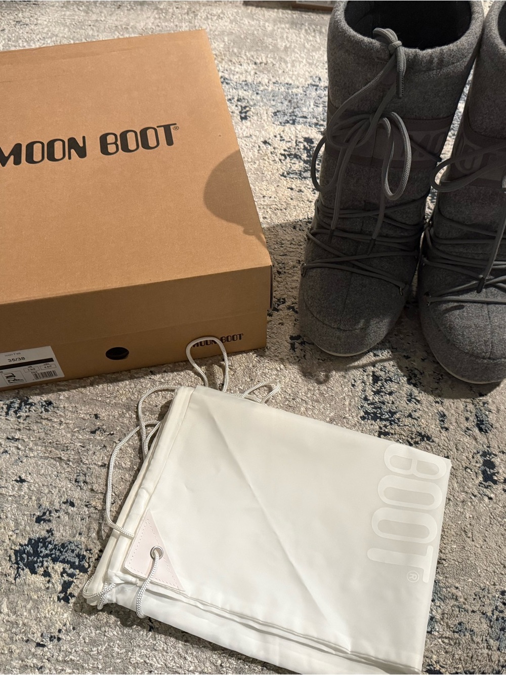 Moon Boot Gray Wool Snow High Boot size 35/38 with box
